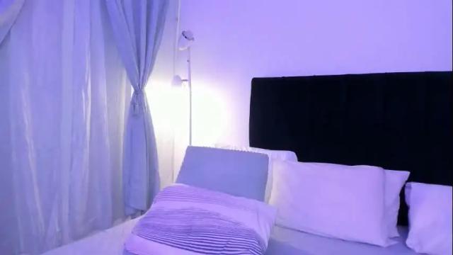 Image 2 of allieemod Stream on Chaturbate on 1 month ago