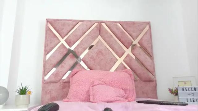 Image 7 of allis0n_ik Stream on Chaturbate on 1 month ago