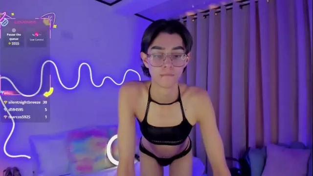 Image 3 of allison_alahia Stream on Chaturbate on 24 days ago