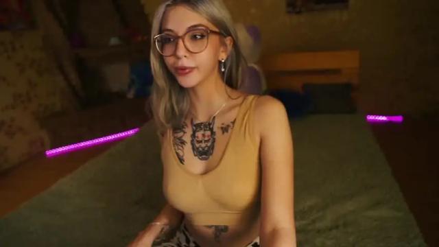 Image 3 of allison_cuty Stream on Chaturbate on 11 months ago