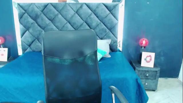 Image 11 of allison_dubois Stream on Chaturbate on 8 days ago