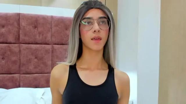 Image 10 of allisonalaia Stream on Chaturbate on 16 months ago
