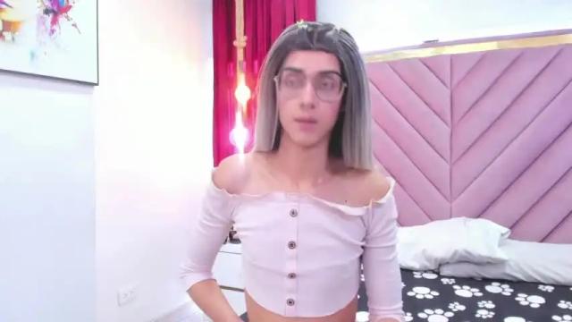 Image 12 of allisonalaia Stream on Chaturbate on 16 months ago