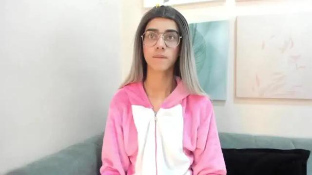 Image 2 of allisonalaia Stream on Chaturbate on 15 months ago