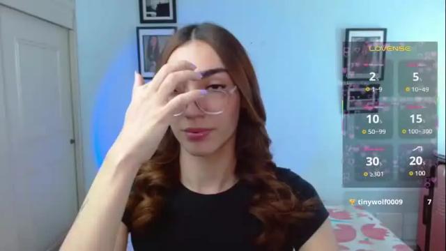 Image 3 of allisonblossom Stream on Chaturbate on 2 months ago