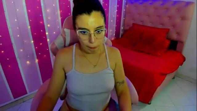 Image 7 of allisonlove_88 Stream on Chaturbate on 25 days ago