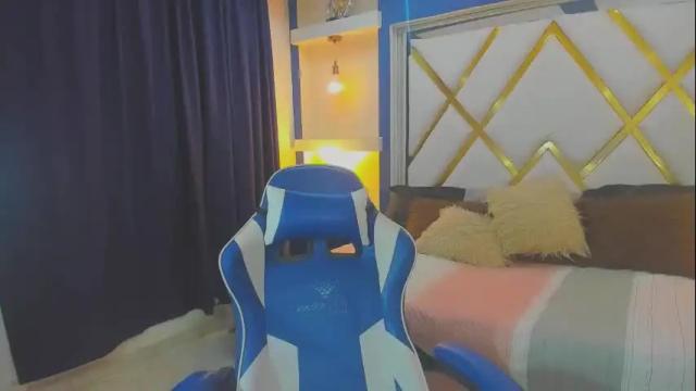 Image 2 of allisonlove_88 Stream on Chaturbate on 9 days ago