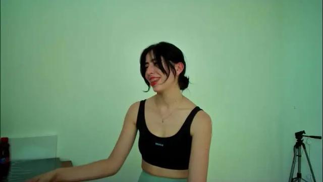 Image 7 of allisson_rose Stream on Chaturbate on 28 days ago