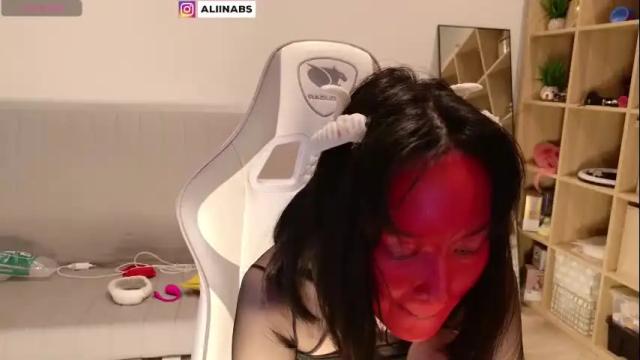 Image 3 of alllinaeve Stream on Chaturbate on 1 month ago