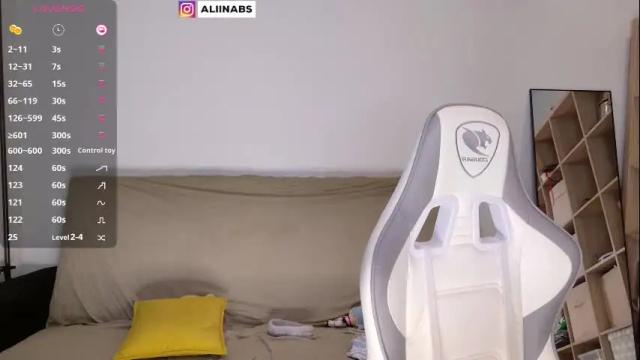 Image 12 of alllinaeve Stream on Chaturbate on 1 month ago