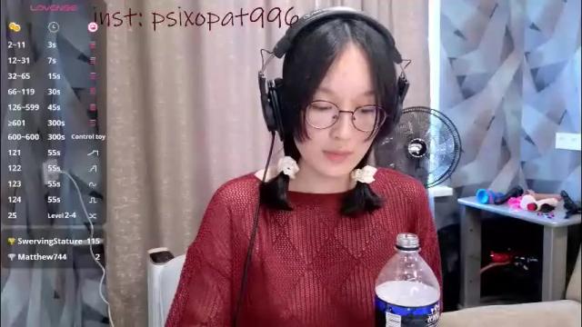 Image 11 of alllinaeve Stream on Chaturbate on 1 month ago