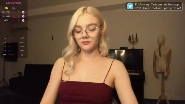 Image 12 of allotropp Stream on Chaturbate on 16 months ago