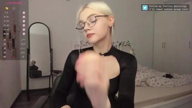 Image 8 of allotropp Stream on Chaturbate on 13 months ago