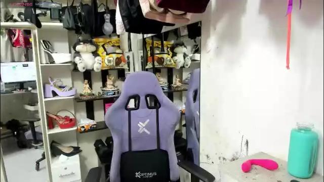 Image 2 of allsson_miller Stream on Chaturbate on 1 month ago