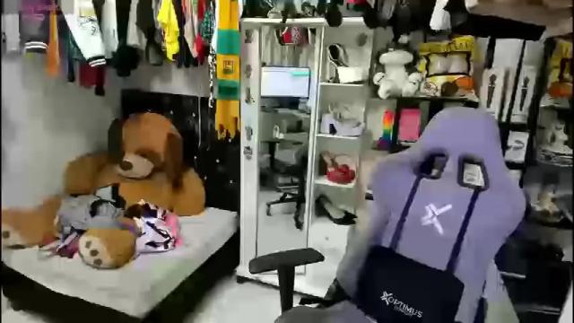 Image 10 of allsson_miller Stream on Chaturbate on 29 days ago