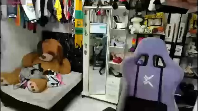 Image 8 of allsson_miller Stream on Chaturbate on 29 days ago