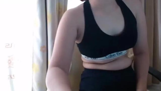 Image 4 of alluring_asian69 Stream on Chaturbate on 14 months ago
