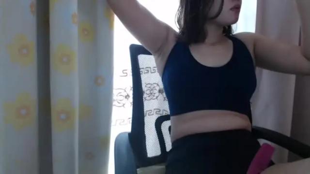 Image 4 of alluring_asian69 Stream on Chaturbate on 13 months ago