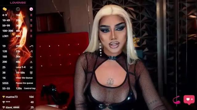 Image 3 of alluringnatalya Stream on Chaturbate on 2 months ago