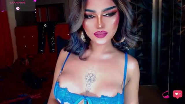 Image 4 of alluringnatalya Stream on Chaturbate on 6 days ago