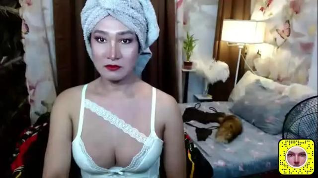 Image 10 of alluringriccaxxx Stream on Chaturbate on 1 day ago