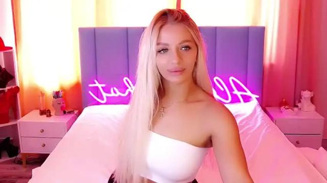 Thumbnail 3, allwayshottt's Stream at Chaturbate, 13 months ago
