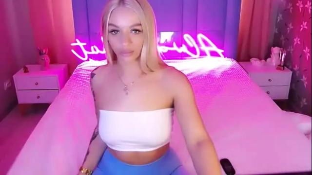 Image 3 of allwayshottt Stream on Chaturbate on 29 days ago