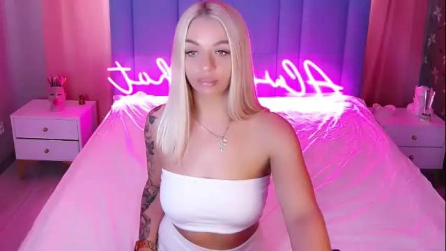 Image 3 of allwayshottt Stream on Chaturbate on 4 days ago