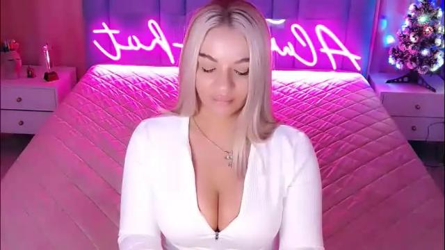 Image 7 of allwayshottt Stream on Chaturbate on 26 days ago