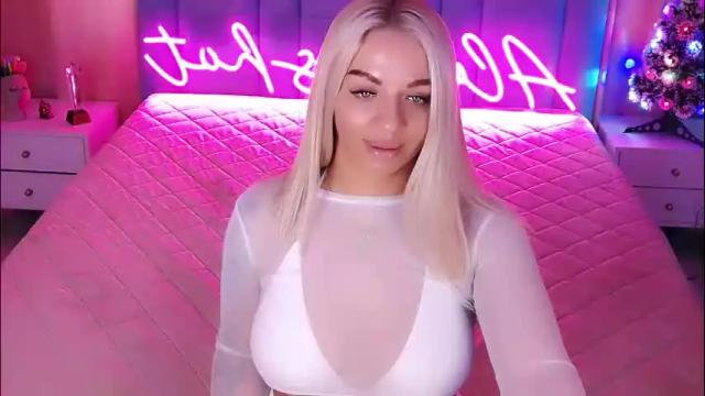 Image 4 of allwayshottt Stream on Chaturbate on 21 days ago