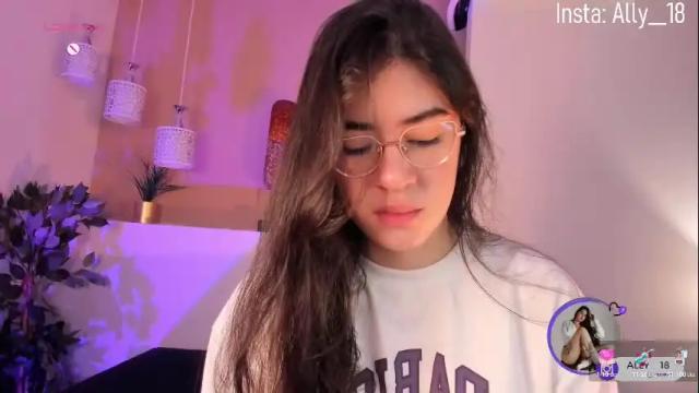 Image 3 of ally_addams Stream on Chaturbate on 1 month ago