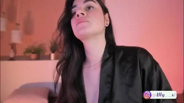 Image 3 of ally_addams Stream on Chaturbate on 1 month ago