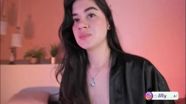 Image 4 of ally_addams Stream on Chaturbate on 1 month ago