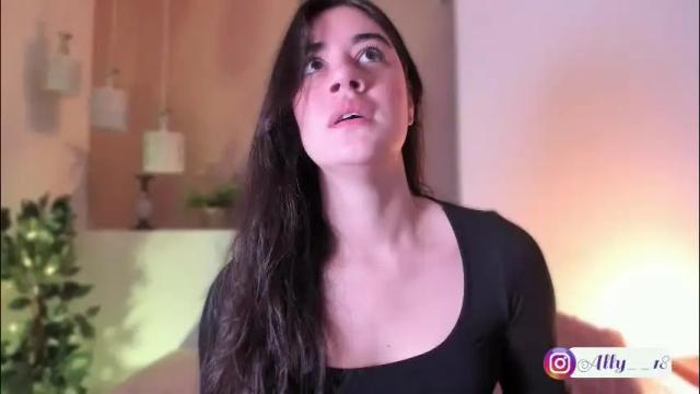 Image 3 of ally_addams Stream on Chaturbate on 1 month ago