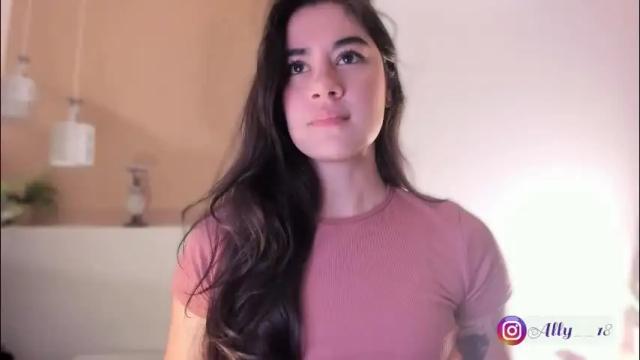 Image 3 of ally_addams Stream on Chaturbate on 1 month ago