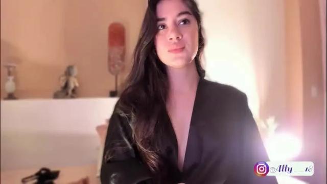 Image 2 of ally_addams Stream on Chaturbate on 1 month ago