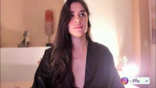 Image 4 of ally_addams Stream on Chaturbate on 1 month ago