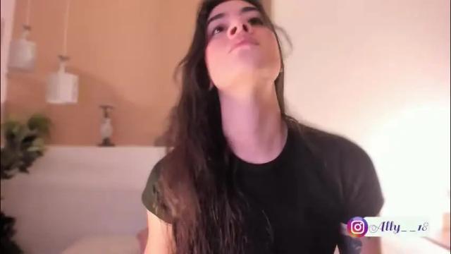 Image 3 of ally_addams Stream on Chaturbate on 1 month ago