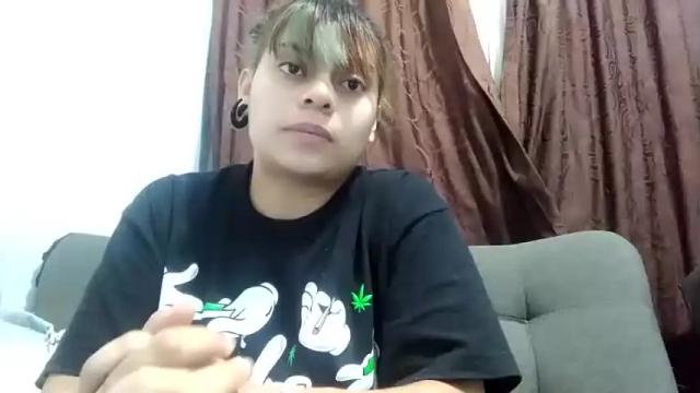 Image 12 of ally_and_ryan Stream on Chaturbate on 22 months ago
