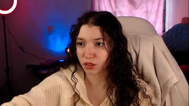 Image 2 of ally_donfort Stream on Chaturbate on 5 months ago