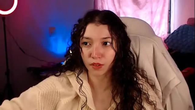 Image 3 of ally_donfort Stream on Chaturbate on 5 months ago