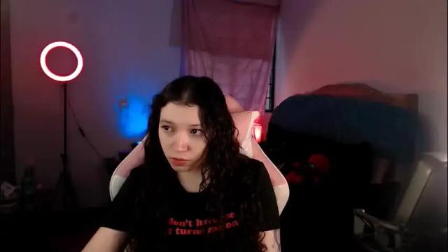 Image 6 of ally_donfort Stream on Chaturbate on 2 months ago