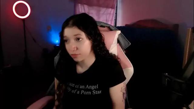 Image 12 of ally_donfort Stream on Chaturbate on 2 months ago