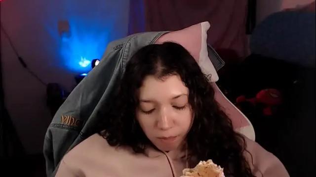 Image 12 of ally_donfort Stream on Chaturbate on 2 months ago