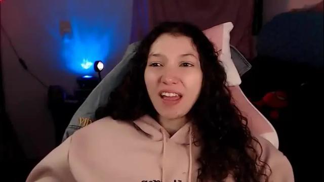 Image 4 of ally_donfort Stream on Chaturbate on 2 months ago