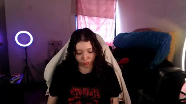 Image 11 of ally_donfort Stream on Chaturbate on 1 month ago