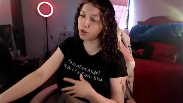 Image 3 of ally_donfort Stream on Chaturbate on 2 months ago