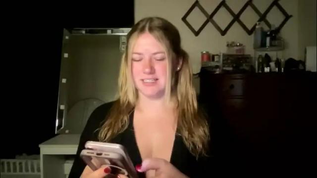 Image 2 of allyanalangel Stream on Chaturbate on 2 months ago