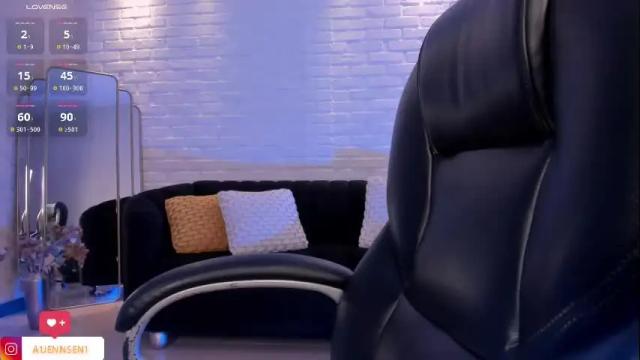 Image 4 of allyjensen Stream on Chaturbate on 12 days ago