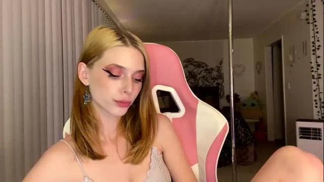 Image 2 of allyoursss1212 Stream on Chaturbate on 1 month ago